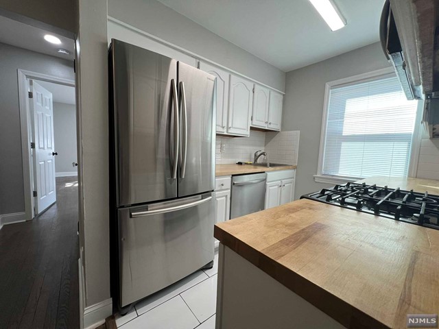 Renovated 1 bed 1 bath apt with eat in kitchen and stainless steel appliances. If you desire a peaceful, safe and friendly neighborhood you will find it here. This is a no smoking and no dog building, a winner for sure! Shared Coin=Op washers-Dryers in building. Tenant responsible of heat hot water, cable and electric. Conveniently located near Rt 20, 21,46 ,80 and GSP.