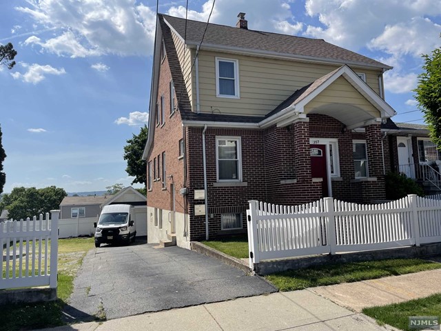 First floor 1 bedroom apartment. Entry foyer leads to large living room, eat-in kitchen, bedroom with walking closet, full bath and laundry. All utilities are paid by tenant. One off street parking space included. Credit check required min 650 score, proof of income, broker fee 1 month due on time signing of the lease. No pets! Close to all major highways, park, school, etc.