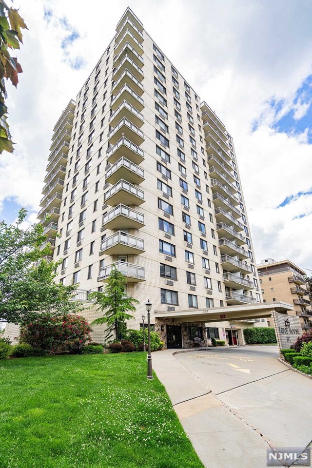 Luxury living in the heart of the prestigious Prospect Avenue area. Brightest southern exposure with lots of windows. Large rooms include appx 22'6" living room and king size 16'8" bedroom. Excellent closet space incl large walk-in PLUS 5 add'l closets. Terrace! Indoor parking space included. Laundry each floor. Heated pool. NYC EXPRESS bus 1/2 block; near NYC train. Near HUMC medical center, shopping, malls and easy NYC access by car. Unit must be owner occupied for a minimum of 2 years.