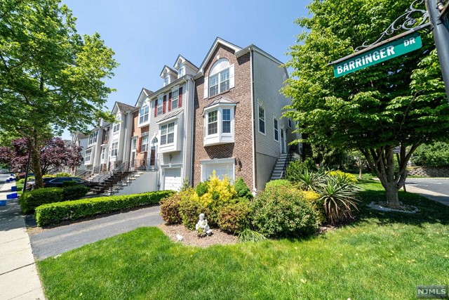 Welcome to 222 Barringer Drive a beautiful end unit tri-level townhome located in the desirable Cambridge Heights community. As you enter the home, you will be greeted by a cozy living room, eat in kitchen, formal dining room and half bath. The kitchen and dining area make entertaining a breeze and provide ample space for cooking and dining. Upstairs, you will find two generously sized bedrooms with large closets and large windows that provides much natural light. The first level features a family room that offers flex space as a guest room or home office. Only 9 miles to NYC, and onsite bus, this community is a commuter's dream. The amenities offered will elevate your lifestyle! Meticulously maintained, this home is a must see!