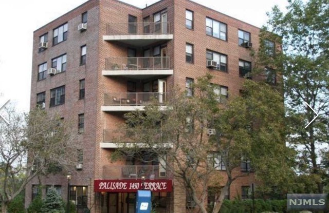 Rennovated studio apt. approximately 3 yrs ago in prime location of Fort Lee. Newly Kitchen w/ granite counter and S/S appliances, refinished parquet floor. Partial view of New York/ GW Bridge. Rent includes, Heat, gas, electric and water. Swimming pool for additional charge. Close to New York transportation. Municipal parking behind the building for additional fee $75 monthly Photos taken prior to tenant moved in.