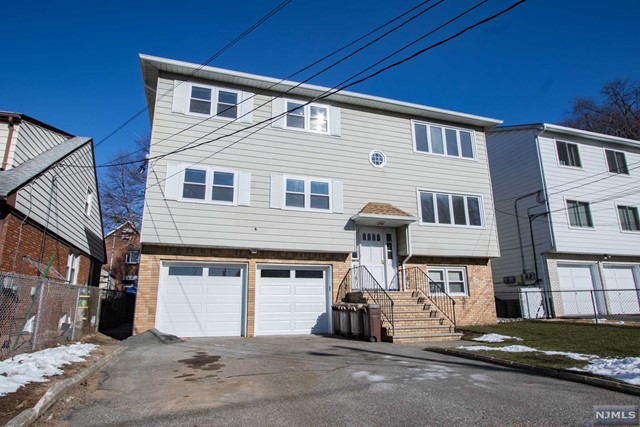 Completely renovated 3bd 1.5baths apartment, new appliances and washer and dryer in unit. Each room has a closet; master bedroom has half bath. Central air. A shared car garages and back yard. Water, sewer and landscape included. Tenant responsible for snow removal. Pet Friendly, Contact agent for access.