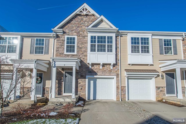Welcome to this gorgeous, 8-year young, multi-level town home. Upon entering you'll be wowed by the 2-story foyer & the open floor plan. The main level offers a stunning gourmet kitchen with ss appliances, granite counters, tons of cabinet space, a large breakfast bar, generous sized LR & DR access to the private outdoor space - perfect for grilling or just relaxing with a book. Upstairs you'll love the 2 spacious BR, one with a walk-in closet & en-suite bath, as well as the loft area - ideal for a den, home office or hobby space & the convenience of the laundry area and a 2nd bath right outside the bedrooms is a fabulous bonus! The LL has so much potential. Envision your own rec room, man cave or wellness space. The wide-open space & super high ceilings give you a great canvas to work with! Huntington Park Complex is centrally located near NYC transportation, walking trails, Hilltop Reservation, Verona Community Pool & a variety of shopping. You don't want to miss this one!