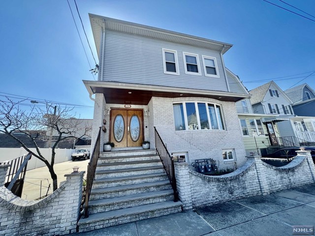 Modern, bright and airy 3 room apartment across from Lyndhurst train station, a NYC commuting delight. Features updated kitchen with granite countertops and tile backsplash, living room, bedroom and full tile bath. Bonus of a small room off kitchen is good for pantry, storage or small office space. Tenant responsible for gas, electric, heat and hot water. Baseboard heat, recessed lights. Landlord provides refrigerator and built in wall a/c unit. Owner occupied 3 family, apartment is on 2nd floor rear. No use of yard, no laundry, no pets of any breed, no smoking of any kind in or around property. On street parking only. Super convenient to shops and restaurants. Train and bus at the corner. Apartment freshly painted!
