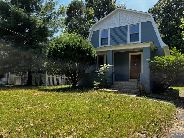 Beautiful rental 3 bedroom 2 bath in the great town of Westwood. Kitchen and bathrooms have just been renovated. One small pet will be considered. Credit check, proof of income and landlord interview are a must. Tenant must also provide renter's insurance before moving in. Tenant is responsible for lawn maintenance and snow removal.