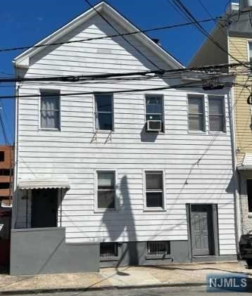 Welcome home to this beautiful renovated apartment 2BR & 1BA, located in the heart of the Ironbound and minutes away from Newark Penn Station. Clean, stylish, and modern unit perfect for you and your family.