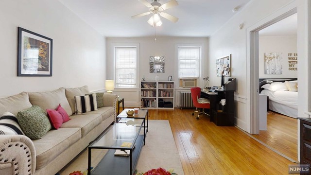 TOP FLOOR 1bd apartment! Elevator in building. Windows in every room, LOTS OF NATURAL LIGHT! PRIME LOCATION! Less than a mile from Glen Ridge & Bloomfield train stations. Short distance to shopping & restaurants! PARKING, COIN LAUNDRY, ELEVATOR, & STORAGE! WILL NOT LAST!