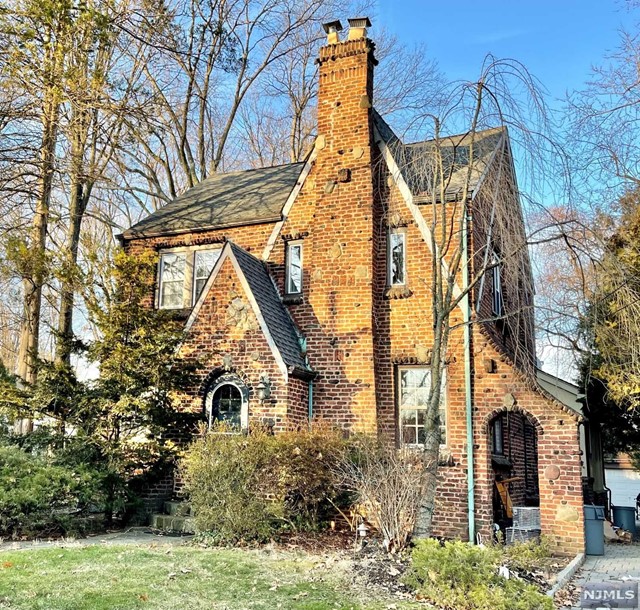 Classic Tudor in the desirable Graydon Park neighborhood! Light and bright with oversized Living Room with charming Fireplace, Formal Dining Room, Mud Room and Tumbled Stone Full Bathroom on the first floor. The Expanded Chef's Kitchen with subzero fridge and Soapstone Countertops opens to Breakfast Room and Family Room with outdoor access through French doors to the deep backyard with fish pond. Second floor hosts Master Bedroom with French doors to romantic balcony, Full bathroom and two additional bedrooms. Flex space and 4th bedroom on the third floor. Finished basement with Washer/Dryer. Tenant responsible for snow removal, lawn care, landscaping and care of the fish pond. Tenant's insurance, NTN/credit check and interview required. Tenant to carry renter's insurance.