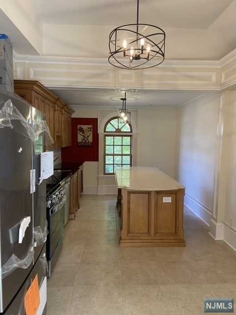 Welcome to this beautiful 2 BR apt, totally renovated, new kitchen, high ceilings, laundry room in the unit, full bathroom, hardwood floor in living room. Convenient to public transportation and town. Tenant will pay for all utilities. 1 parking space. Landlord will be interviewing w/credit check.