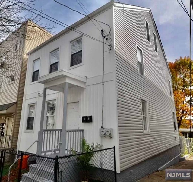 Newer Construction Unit on Existing Foundation. Where sleek & modern touches combine for a great finish. First floor unit with shared use of the backyard. Small non aggressive breeds under 12lbs will be considered. Portable machines can be utilized with owners approval. L/A is also an equal owner for this mutli family property. The requested criteria for this unit will be a Credit score of at least 650, 48K minimum income & NTN/ report required. Thank you.