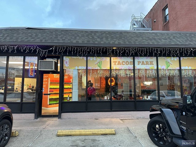 Turn-key Mexican restaurant, fully stocked and generating positive income. Completely renovated from top to bottom and sitting on a special and busy location! Continue the same concept and make money instantly or bring your own vision and ideas for this special space. Low rent and low expenses, contact us today for additional details and for a private tour.