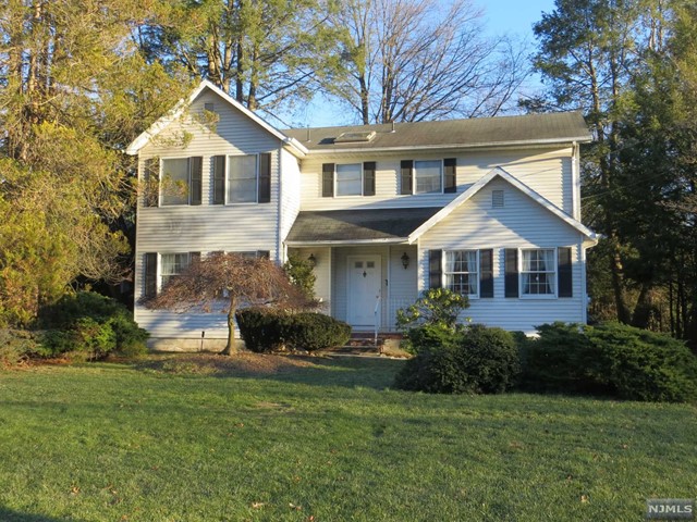 THIS IS A HOUSE SHARE/ROOMMATE SETUP. LANDLORSD LIVES IN HOME AS WELL. Short walk to downtown Glen Rock, bus and train for NYC transportation, close to beautiful municipal pool complex. Tenant has one bedroom, full bathroom, office on first floor, use of kitchen, living room and family room and partial use of basement with gym. Utilities included in rent. No smoking. One tenant. Subject to credit and background checks along with interview with landlord. Available 4/1/2022.