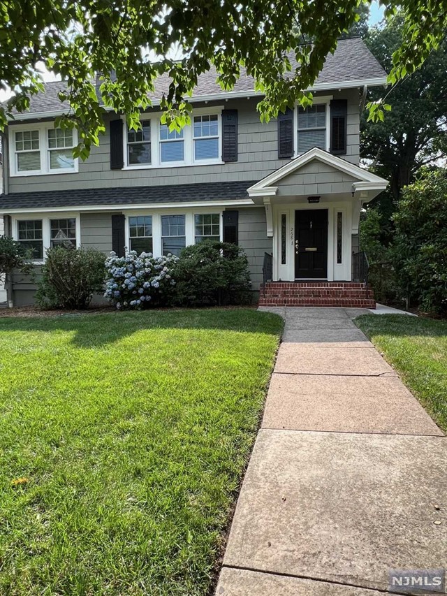 Fabulous first floor apartment with newer kitchen and bath. Beautiful hardwood floors, fireplace, sunroom (could be office or entertainment room) and central air. Washer/Dryer in basement and storage room for tenants use. Bonus location of Watchung Plaza with access to NYC Transportation (bus and train) restaurants, shopping and more. NTN report a must. ***NO PETS***