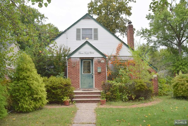 Charming & clean south-facing 4 Bedroom 1 Bath Brick Cape Cod features spacious living room w/wood-burning fireplace, 2 bedrooms, full bath, eat-in-kitchen, enclosed breezeway leading to attached one-car garage, large deck and fenced yard. 2nd floor has additional 2 large bedrooms. Partially finished basement has washer/dryer, storage and large rec room. Other home features included hardwood floors, central a/c, new furnace and boiler. Close proximity to schools, public transportation, shopping, etc. *Pets Conditional*