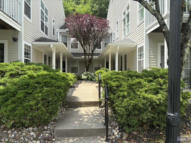 Welcome to this 2 bed and 2 full bath first floor unit in the desirable Paddington Square. Enjoy a larger primary room with an attached full bath and walk-in closet! Additional bonuses include a quite outdoor patio, a washer and dryer in the unit, and access to the community pool, playground, and clubhouse. Tenant is responsible for gas and electric. Landlord will pay for water. NTN, proof of income, and an interview are required. Use Showingtime. Please remove shoes or put on shoe covers. Key for back door is in the lock. Please turn off the lights and lock the back door before leaving the unit.