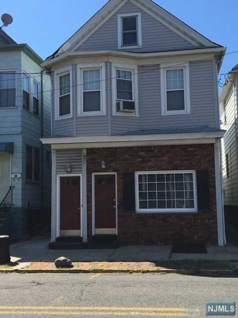 Cozy apartment located in Wallington! This unit features an eat in kitchen, a living room with hardwood floors, a bedroom, and a full bathroom. No pets or smoking are allowed in the unit. All utilities except gas and electric are included. Do not miss your opportunity to see this unit! Call today to schedule your private viewing