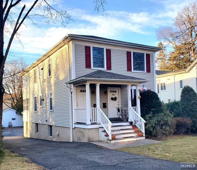 Move Right in to this wonderful 2nd floor 2 bedroom,2 bath apartment in Excellent condition. Living room, Bedroom, Bath, Large eat in kitchen plus an enclosed porch. Main Bedroom with full bath and large closet. Central air conditioning, 1 car detached garage, Fantastic location near town.