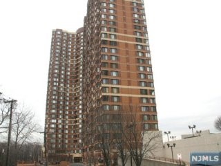 31st floor.Spacious bright corner unit with beautiful hudson river and G.W bridge view. All hardwood floors through out.Insulated window trim to prevent cold air .convenient 2 separate parking spaces on 9th floor close to elevator.All amenties are included.Painted freshly.2 bedrooms,2.5 bathrooms.