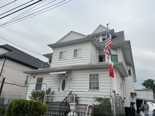 FOR RENT- 3 bedroom, 1 bath apartment- Convenient to transportation, restaurants, schools, and parks. This 1st-floor Victorian-style apartment features 3 bedrooms, a full bath, & a large eat-in kitchen with newer appliances. Includes a dining room, living room, foyer, 3 season porch, and 9 ft. ceilings. NO PETS, street parking only. Available July 1st- MUST SEE!!
