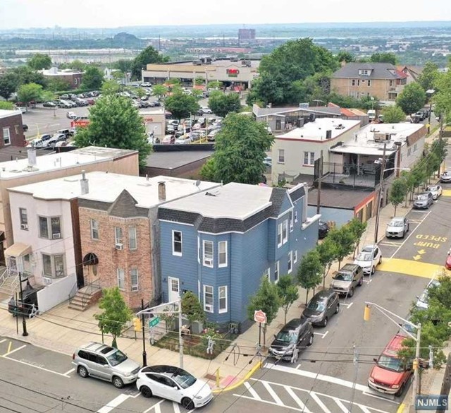 Welcome to this renovated 3 bedroom apartment. Open concept living area with a beautiful kitchen quartz countertop and stainless steel appliances (refrigerator, stove, microwave and dishwasher). Tenants will also enjoy access to a shares washer and dryer and it includes 1 parking space. Easy commute to direct public transportation to NYC and easy access to major highways. Don't miss out on this beauty! TENANT PAYS FOR GAS, ELECTRICITY and HEAT.