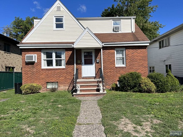 Charming one bedroom apartment on the second floor of a 2 family home. Eat in kitchen within pantry, bedroom and a full bath. Good credit is a must, no pets.