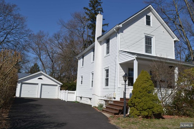 Recently renovated charming colonial features relaxing front porch, bright living room and dinning room. Hardwood floor, lead to updated eat in kitchen with access to rear. Counter top, S/S refrigerator. Beautiful updated main bath on second floor, Rebuilt 2 car garage with new driveway. Many updates-furnace, hot water heater, fenced yard. The home located close to school and Graydon pool. Tenant responsible for lawn and snow removal. Tenant insurance required.