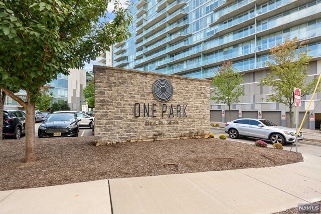 Welcome to unit 403! This incredible SOUTH facing unit has direct, unbeatable Manhattan views. 2 beds & 2 full baths, this 1,186 square foot unit has floor to ceiling windows, washer/dryer in unit, and a kitchen to die for: Quartzite countertops that cascade on the backsplash and the island, Thermidor Pro appliances, Italian white lacquer cabinets, and an island that comfortably seats 5 people! The master is spacious enough for a king bed, and has an entrance to the 160 square foot balcony that extends from the living room. Master bathroom has a soaking tub, and a curbless shower, with a large double vanity for two people to comfortably get ready in the morning. The building itself is a unicorn, with convenient access to Manhattan by express bus or ferry (via free NY WaterWay shuttle), along with over 25,000 square feet of amenities. Be sure to give yourself two hours to tour this building, to ensure you see all of the carefully curated designs and finishes One Park has to offer!