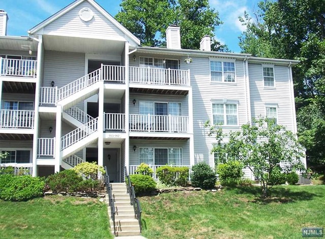 Beautifully renovated in 2017/18, 2BR - 2BTH end unit with finished basement. Newer granite kitchen with SS appliances, newer tile baths & newer flooring throughout. Hard to find unit with finished basement with high ceiling, loads of light, large laundry/utility room plus a large storage closet under the stairs. New HVAC in 2018. Enjoy the pool & tennis with low monthly maintenance of Society Hill with low taxes, convenient to transportation, shopping, restaurants etc. Call Leta for showings at 201-446-3566 FINAL & BEST DUE BY THURSDAY 5PM