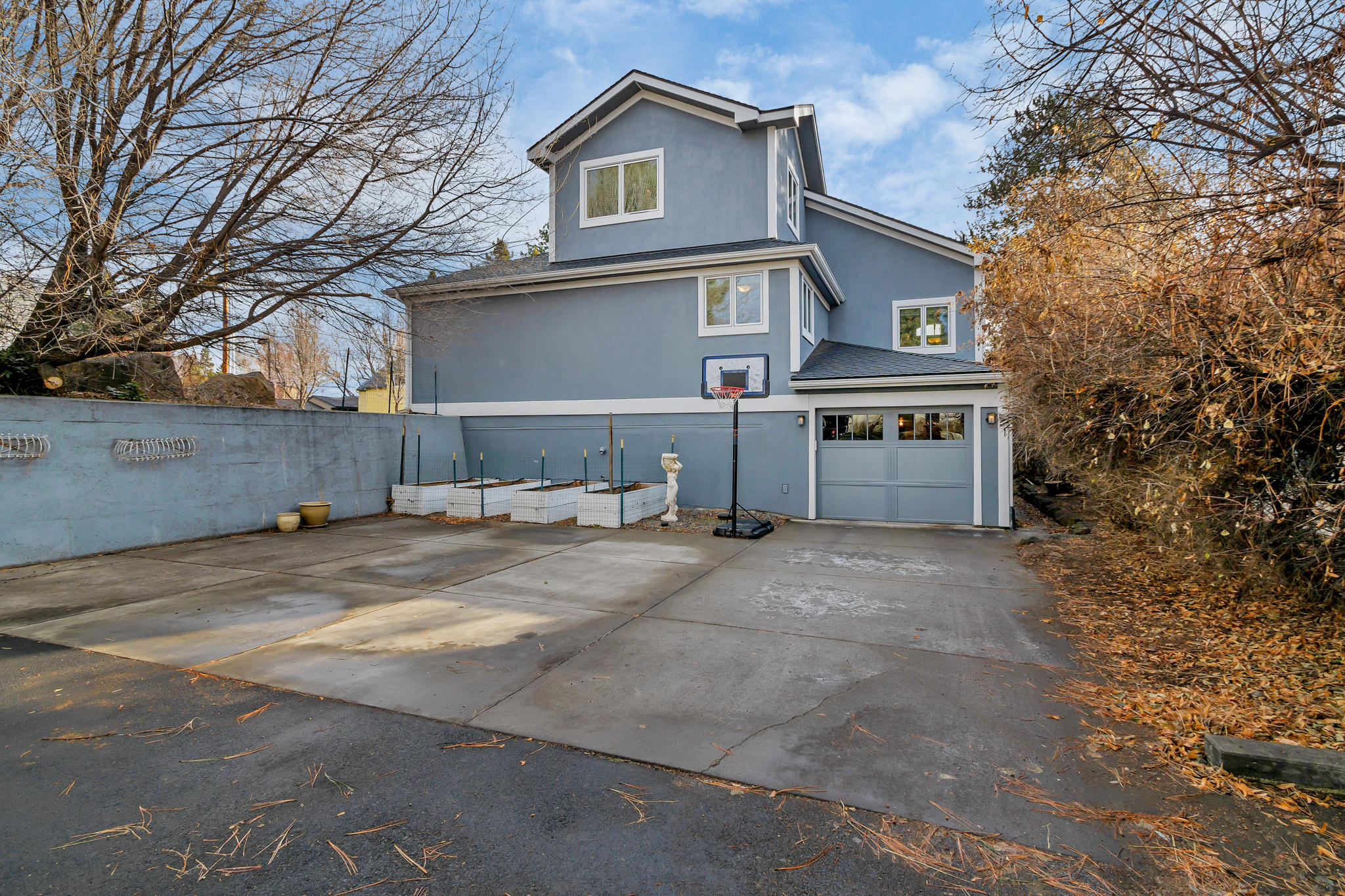 Pine View - Residential