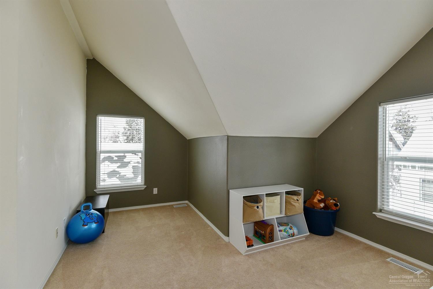 Pines At Sisters - Residential