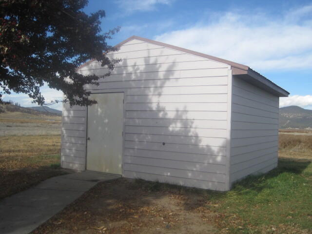 Klamath Country - Farm