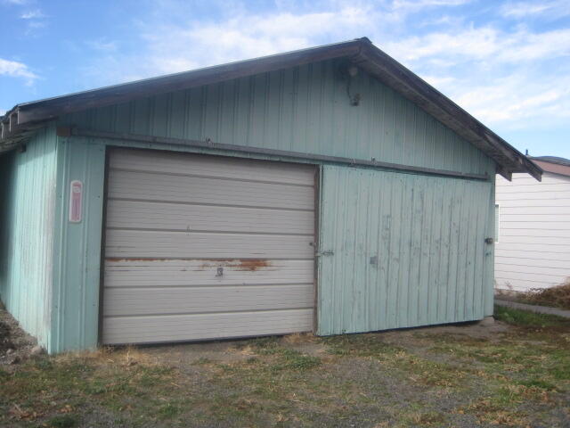 Klamath Country - Farm