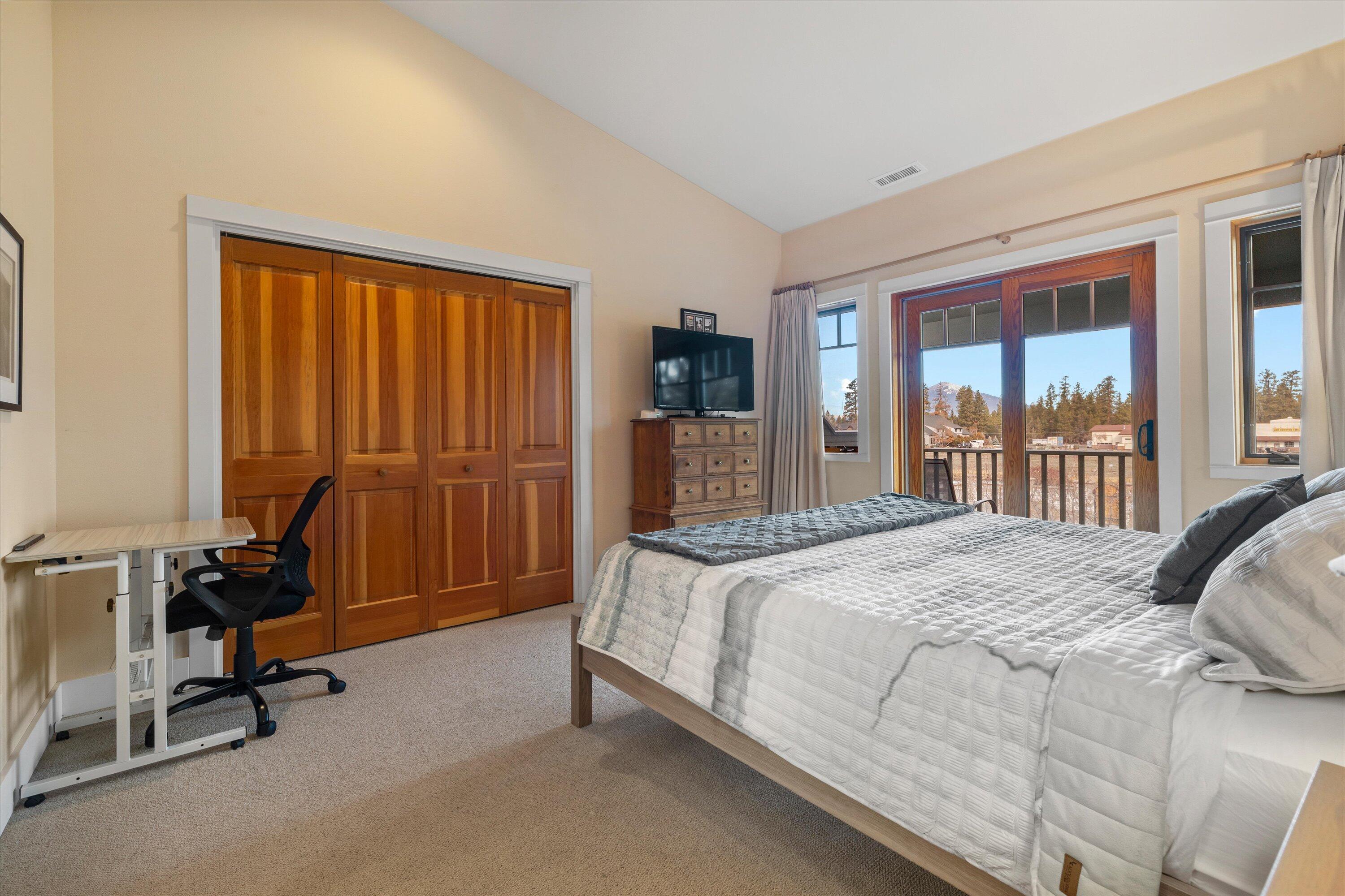 Pine Meadow Vill - Residential