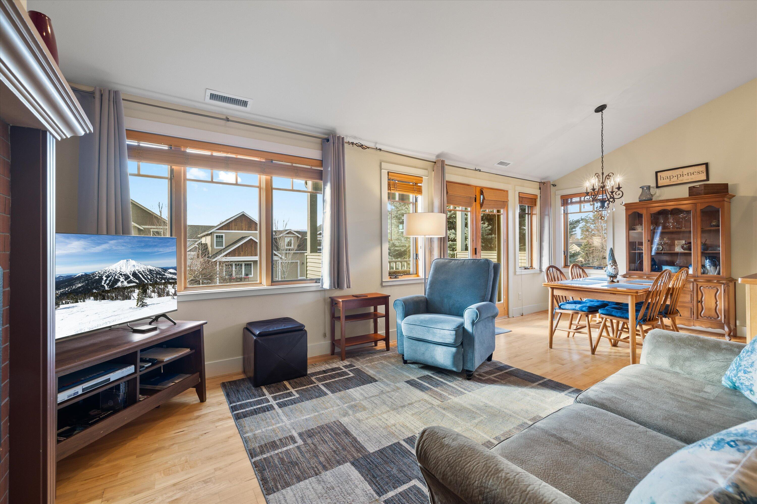 Pine Meadow Vill - Residential