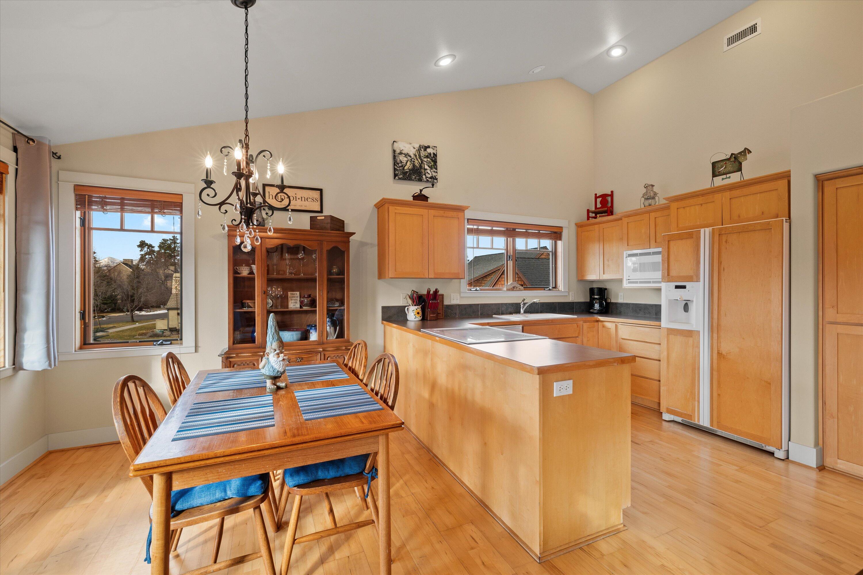 Pine Meadow Vill - Residential