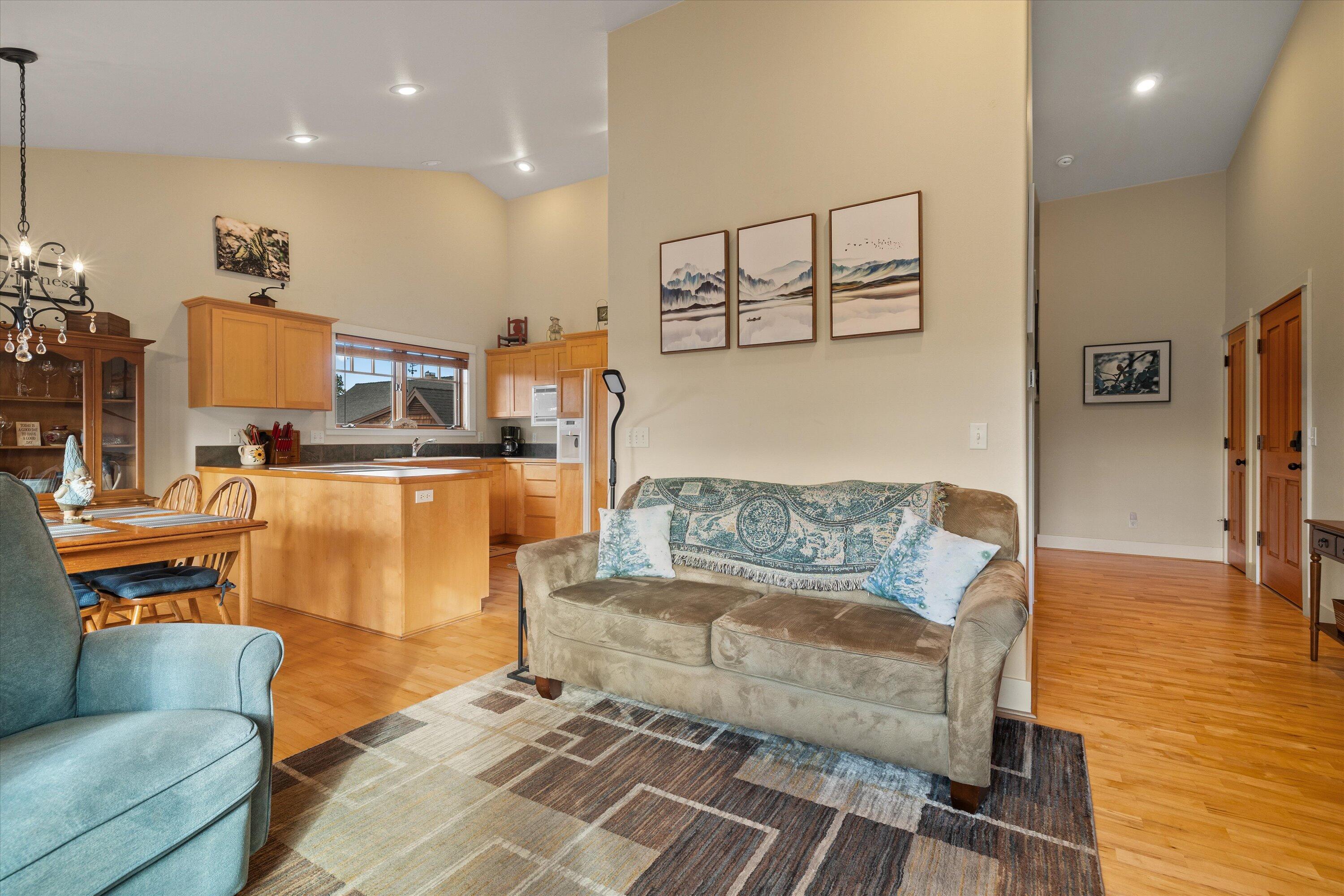 Pine Meadow Vill - Residential