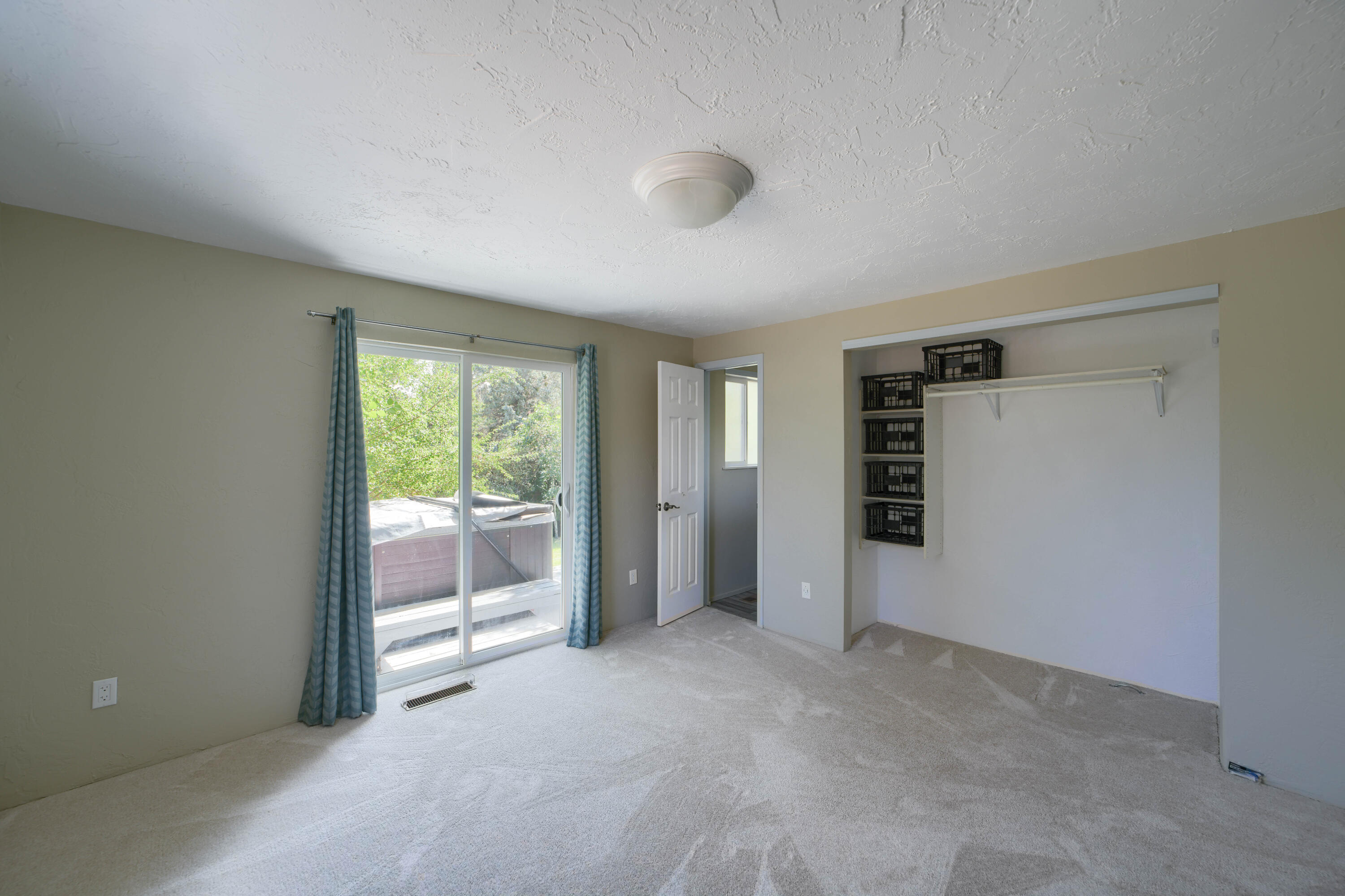 Hunters Circle - Residential