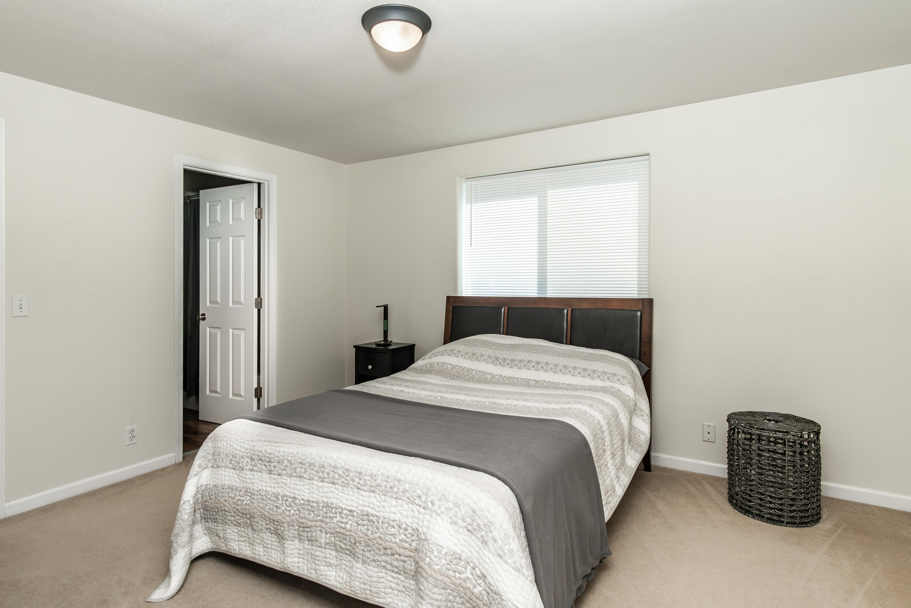 Kenwood - Residential Income
