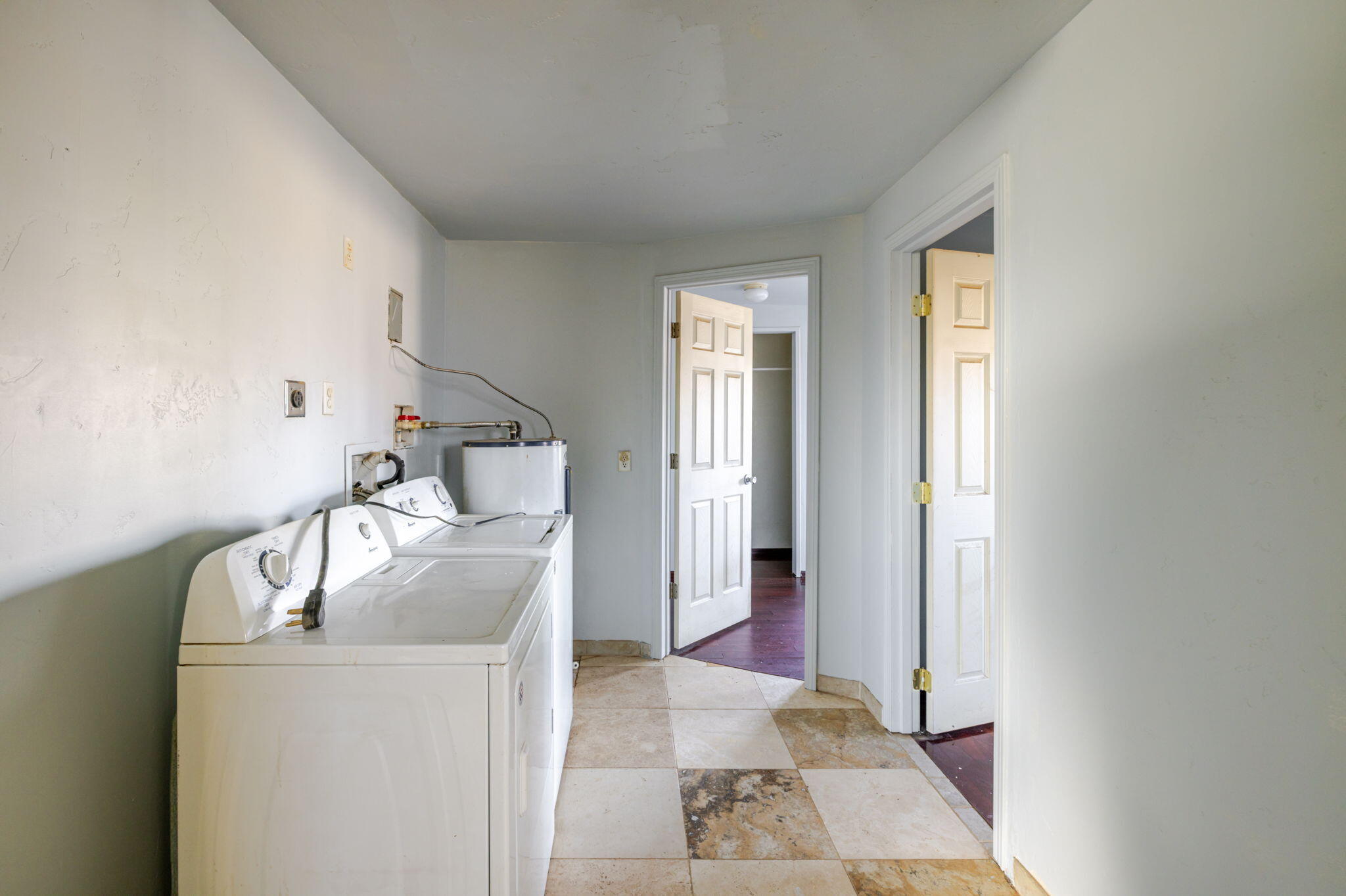 CLAJ - Residential