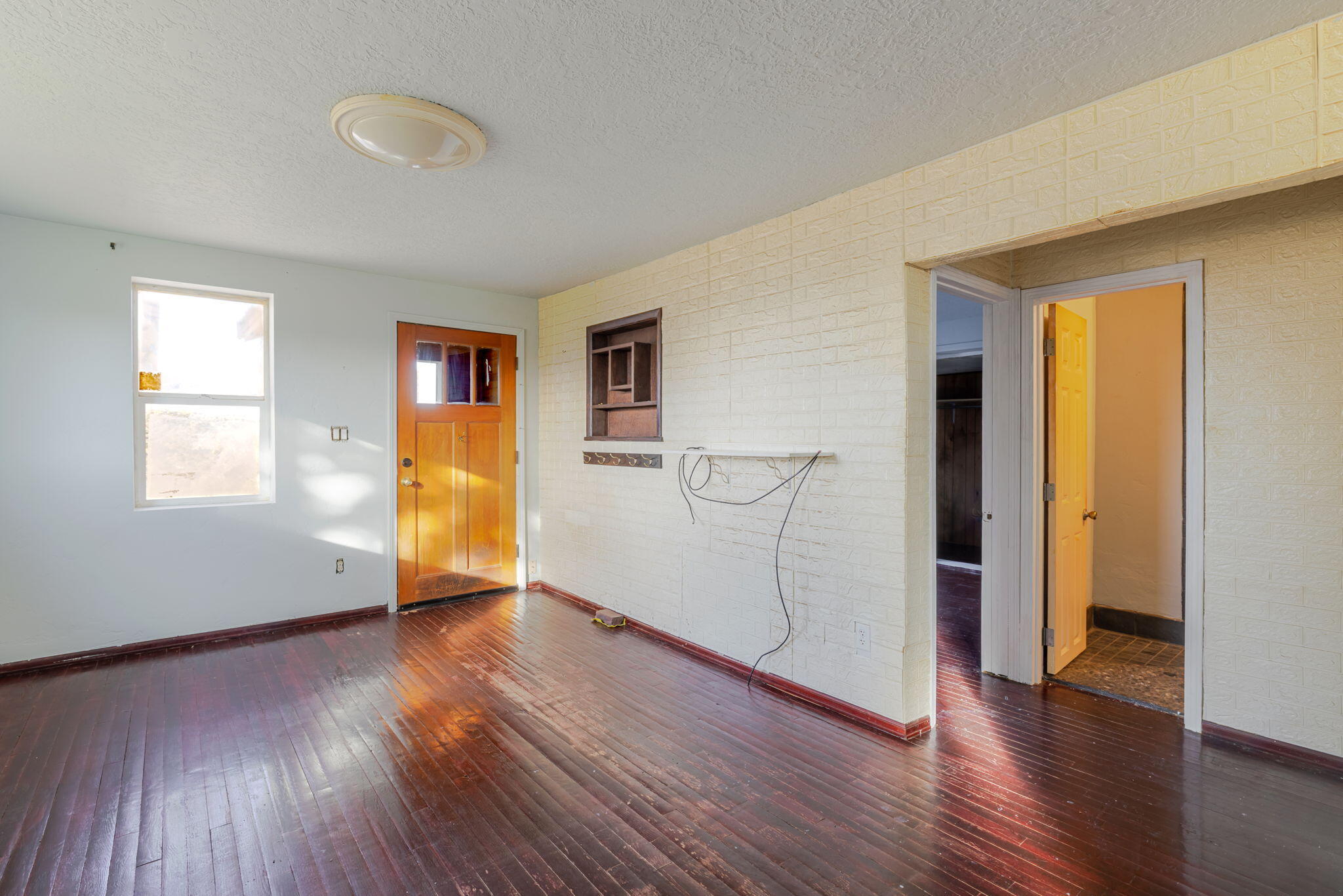 CLAJ - Residential