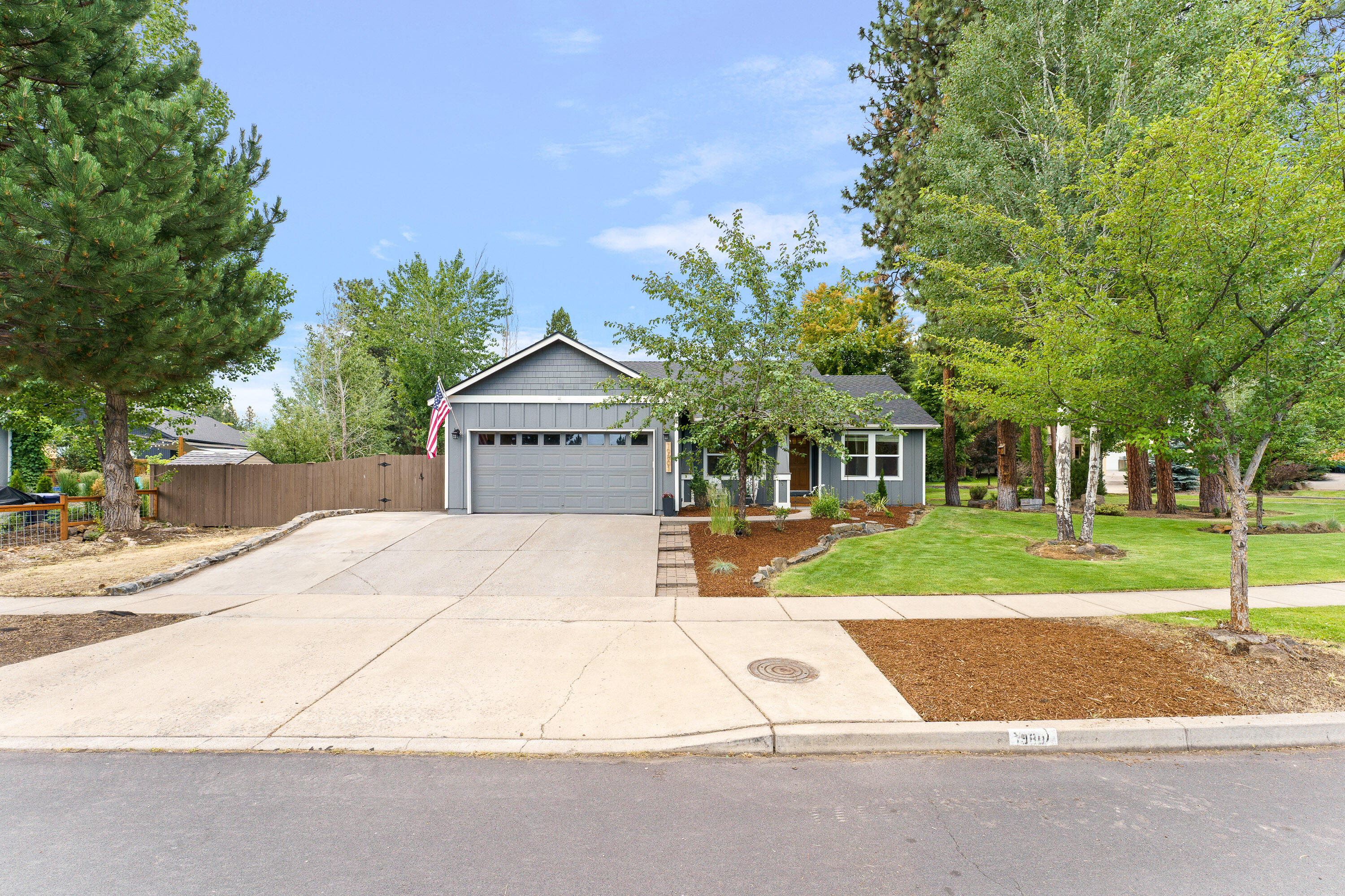 Deschutes River Cros - Residential