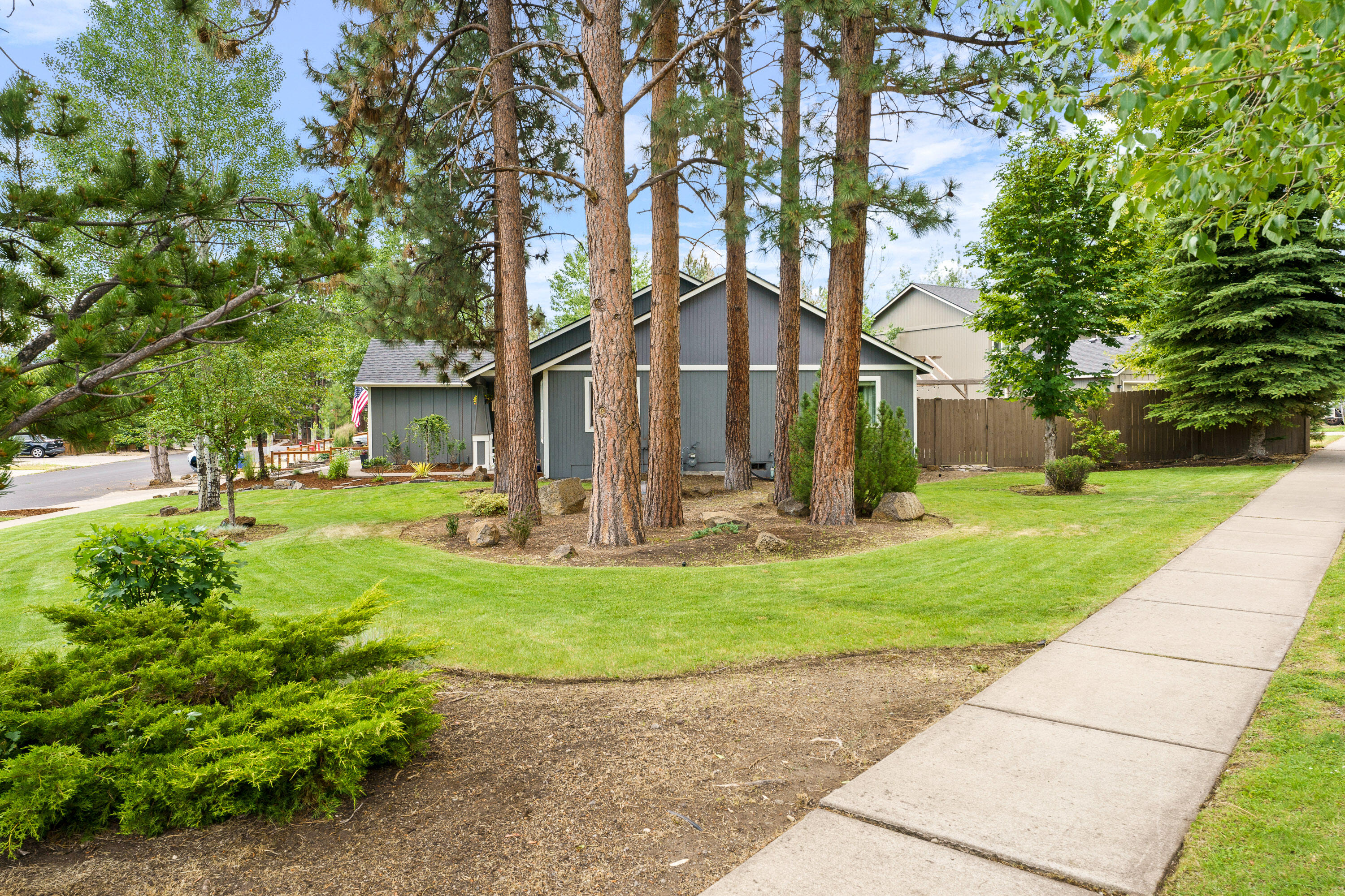 Deschutes River Cros - Residential