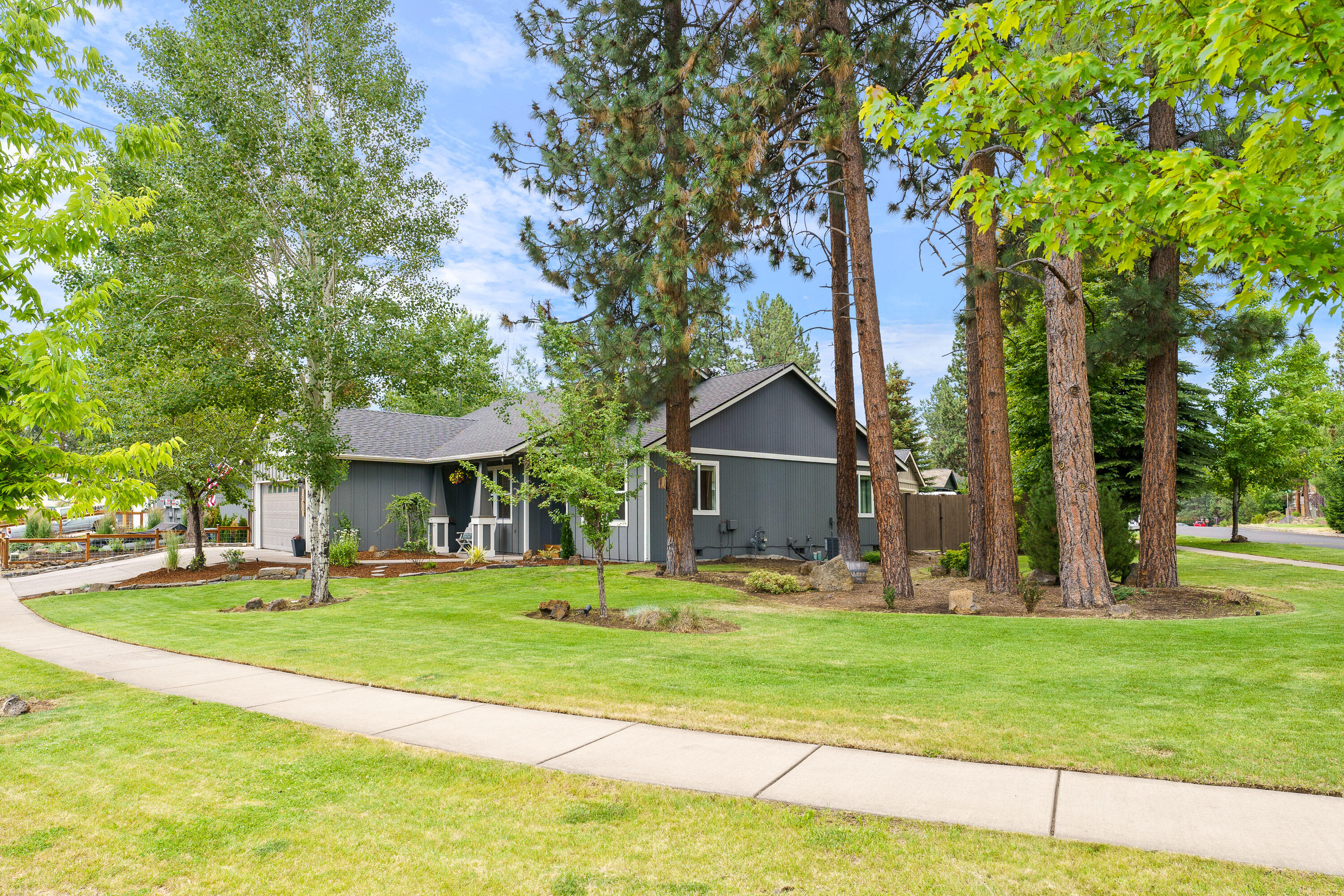 Deschutes River Cros - Residential