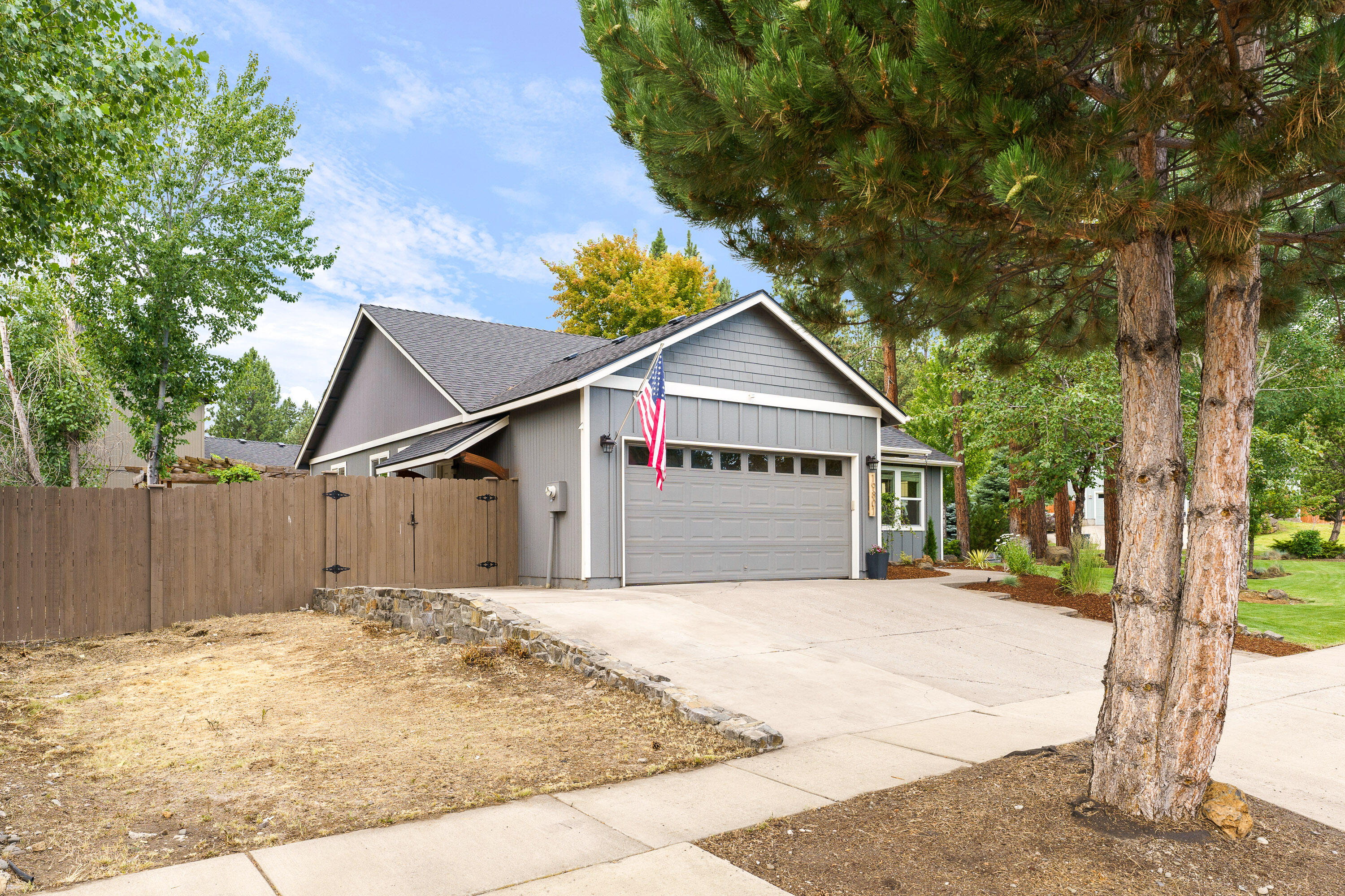 Deschutes River Cros - Residential