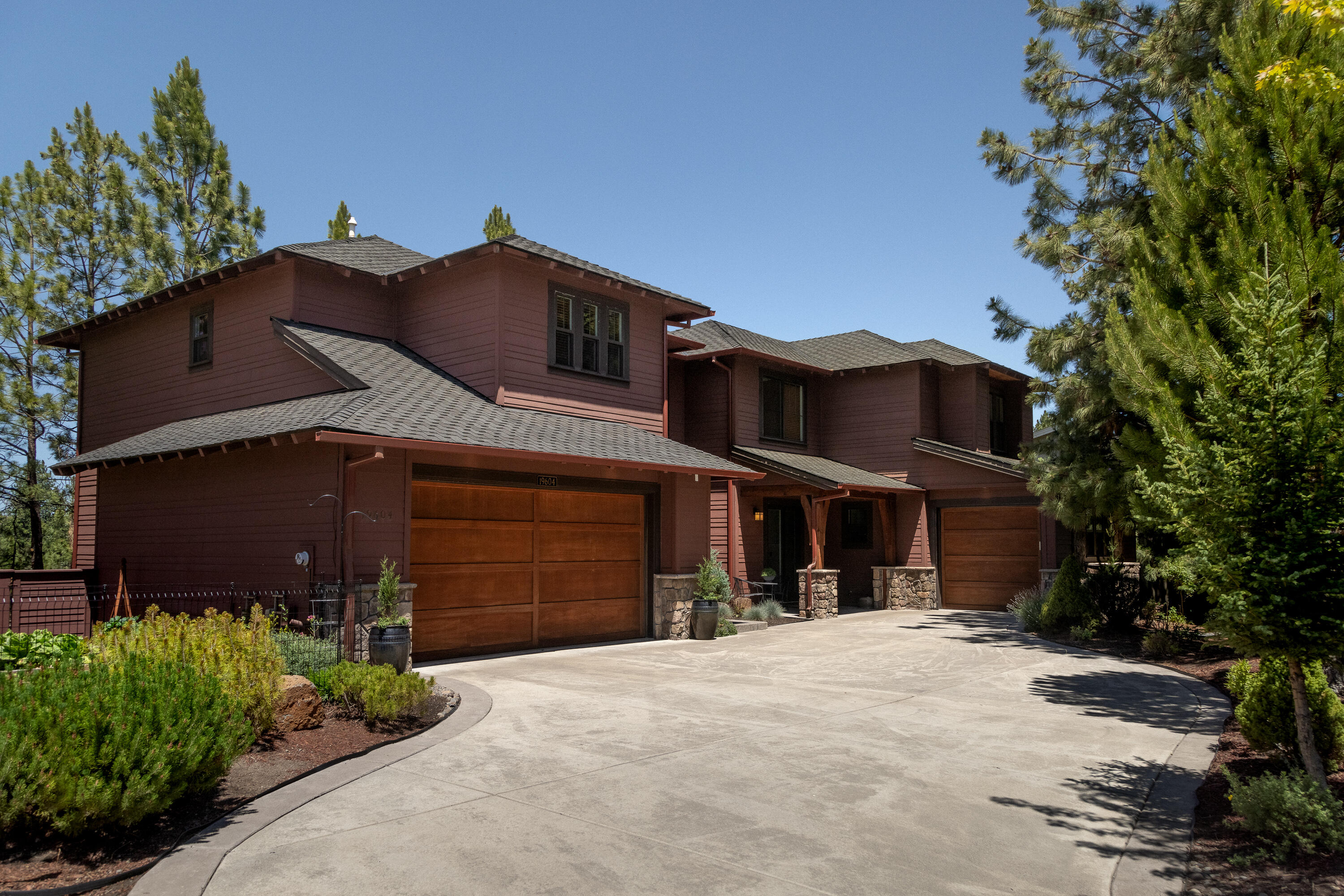 Incredible entertainer's home backing to the Deschutes! Open floorplan w/soaring ceilings, high-end fixtures, designer finishes & countless updates. Huge kitchen featuring quartz countertops, 6-burner gas cooktop & sunny eating area. Family room w/cozy gas fireplace & river view. Main-level office w/attached full bath. Master retreat w/his & hers walk-in closets & spa-like bath w/soak tub. Let the sounds of the river lead you to slumber. Large bonus/rec room - perfect for year 'round fun. Loads of upgrades including designer lighting throughout and sound system in kitchen, dining, living, master bedroom and back deck. New or newer interior paint, kitchen counters, tiled backsplashes, office barn door, farm sink in kitchen, front door and kitchen hardware. Massive composite deck overlooking a natural wooded area and the Deschutes. Robust vegetable garden. Unbeatable community amenities include pool, tennis, pickleball, gym & playground. Easy Deschutes River trail access. Walk to Old Mil