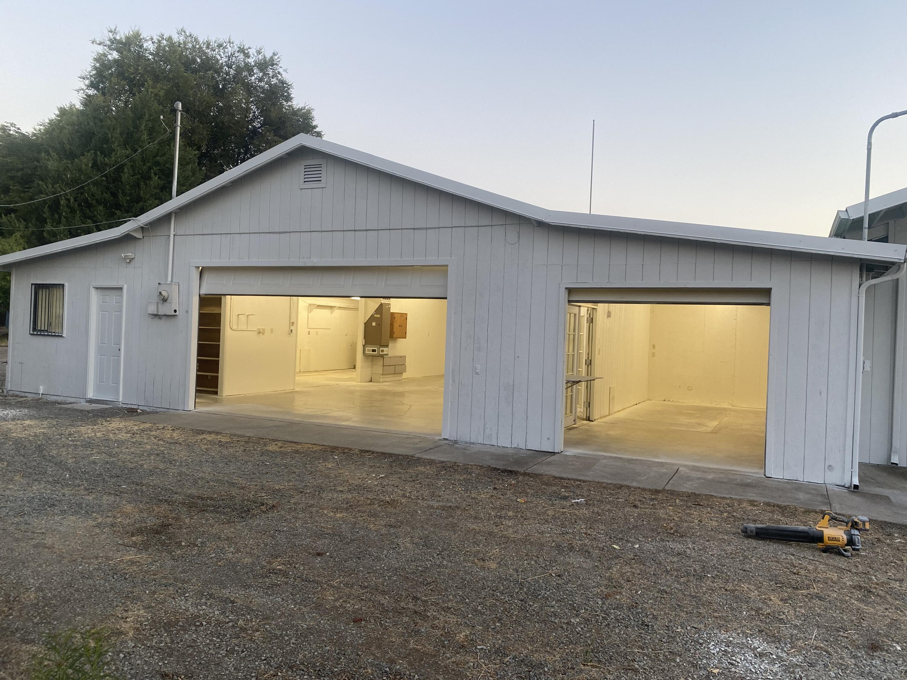 Excellent commercial lease opportunity at 114 N Ross Ln in Medford, OR. This property features 4,265 sq ft of combined warehouse and office space, offering flexibility for a wide range of business operations. The 16,049 sq ft lot provides ample room for parking, storage, or future expansion needs. Conveniently located with easy access to major transportation routes, this site is ideal for distribution, light manufacturing, or service-based businesses. Offered at $2,100 per month NNN, with a 3-year minimum lease term, this space delivers outstanding value in a high-demand commercial corridor. Don't miss the chance to secure this functional and well-located property for your growing business.