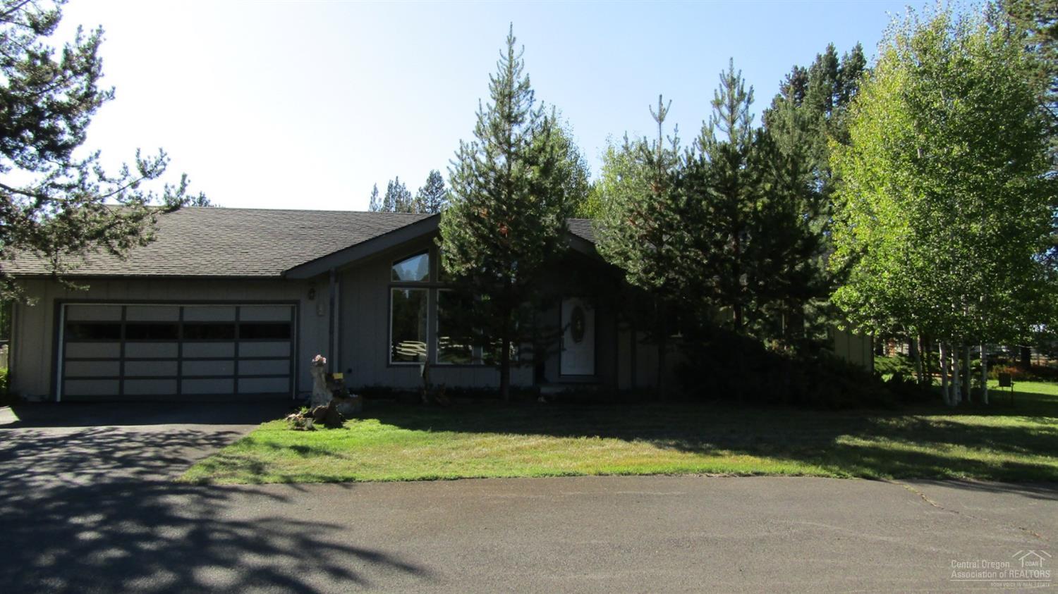 This property just keeps giving! With its spacious single-level layout this home offers vaulted ceilings, 2 master bedrooms, and a fully remodeled kitchen. Sound great? Just wait until you hear about the grounds! You'll enjoy a gorgeous patio with a complete outdoor kitchen, a barn with 5 stalls, 3 paddocks, 2 pastures. It even includes a boathouse, a second garage, and a huge studio space above the barn. The only thing missing is you!