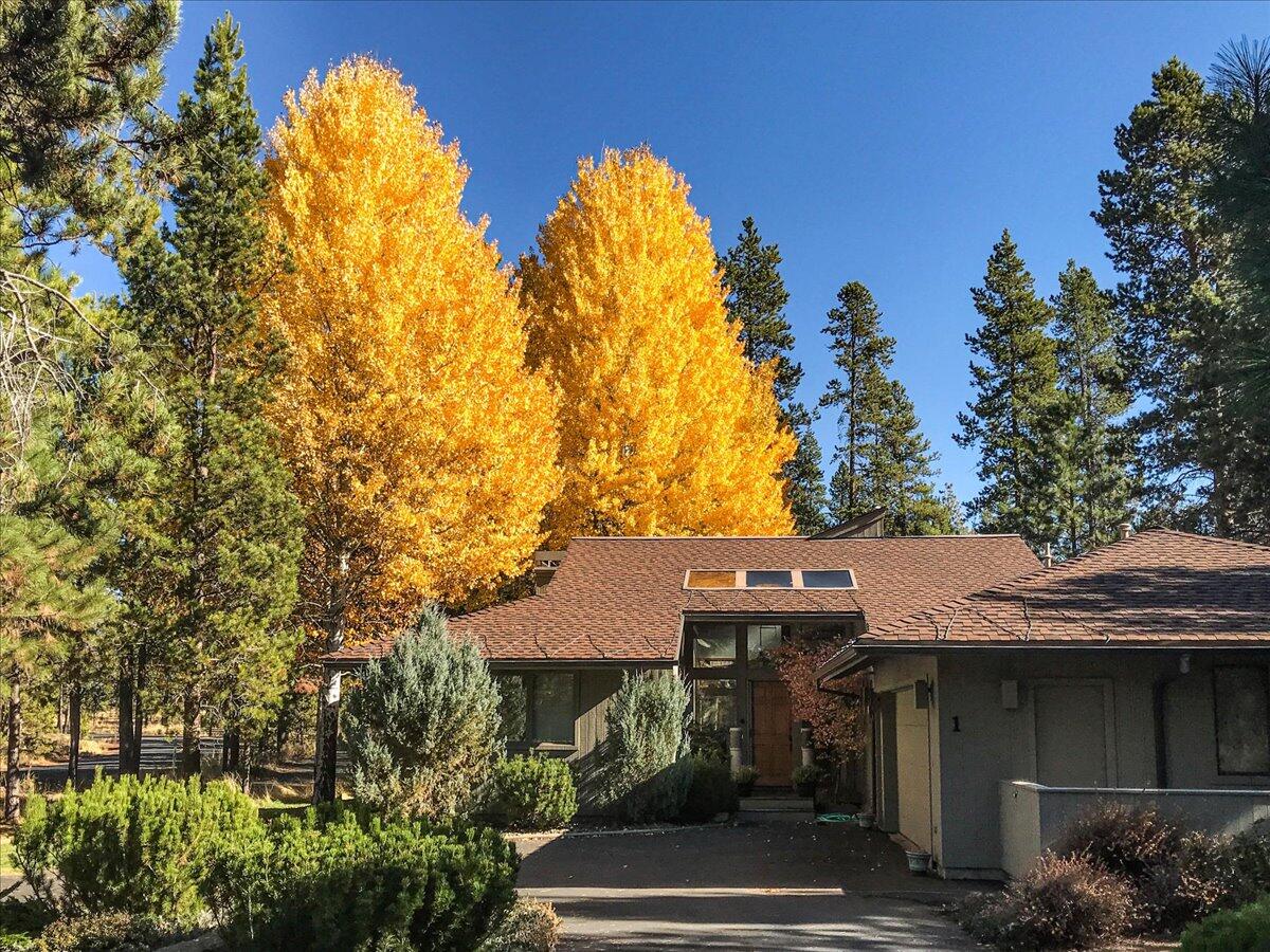 Fairway Crest Village - Residential