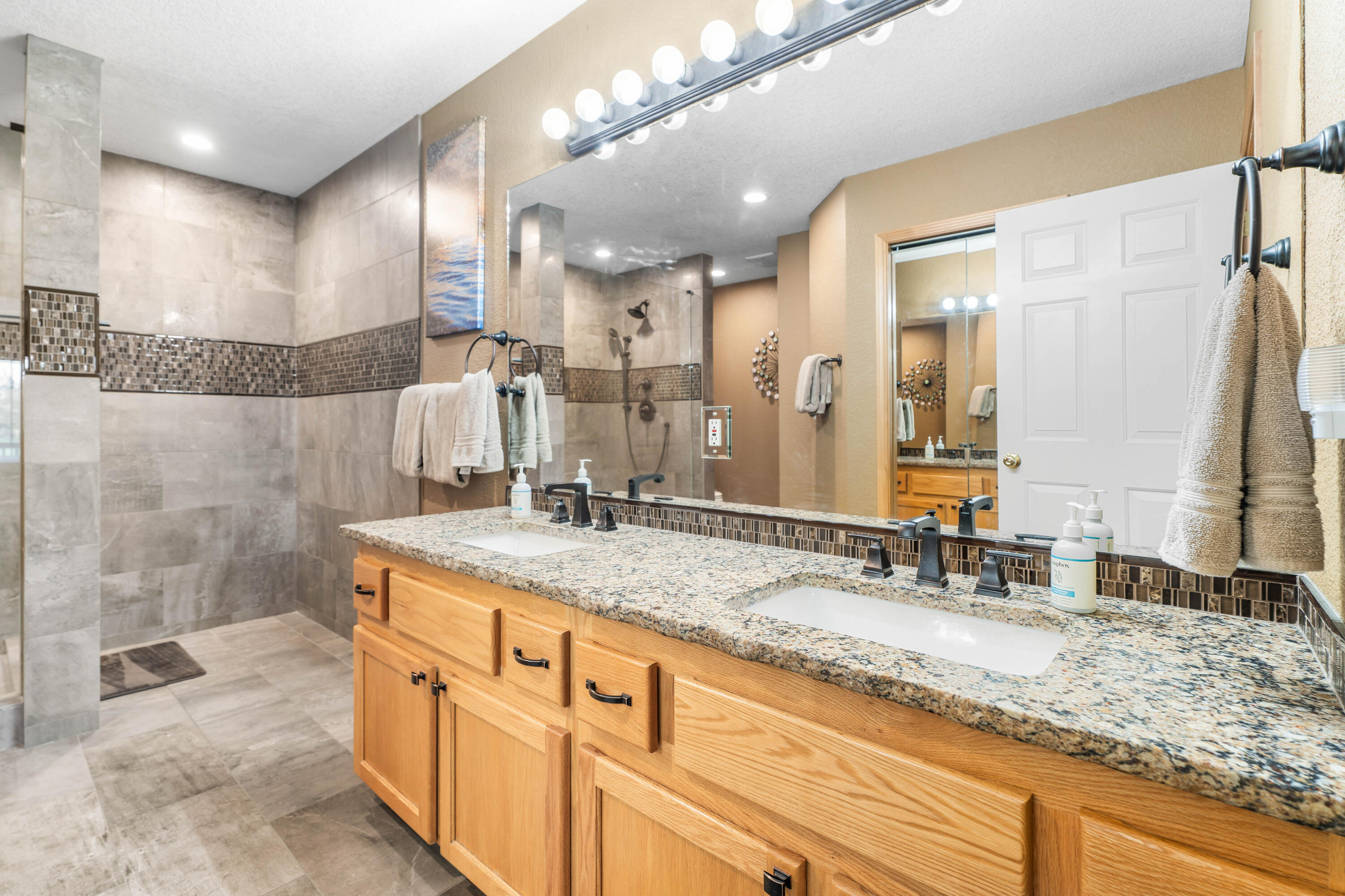 Eagle Crest - Residential