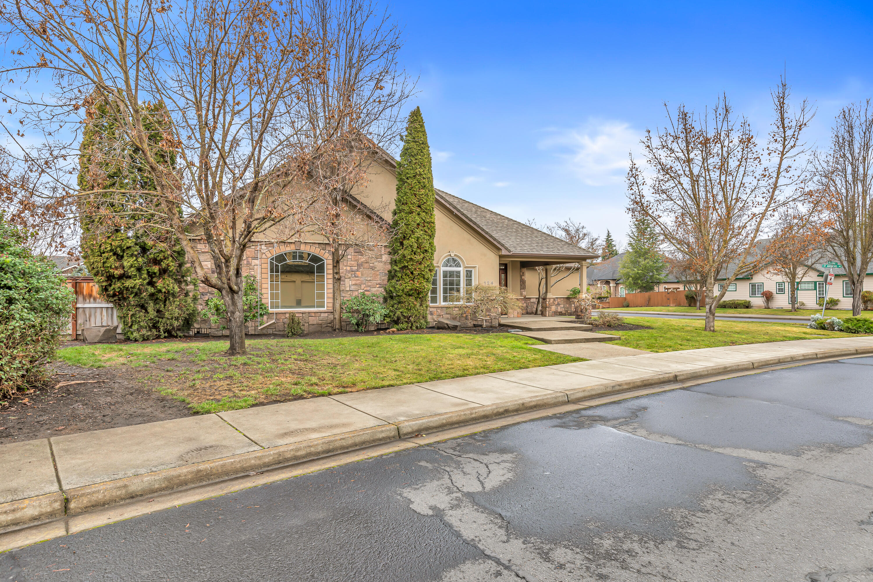 Eagle Point Golf Community - Residential